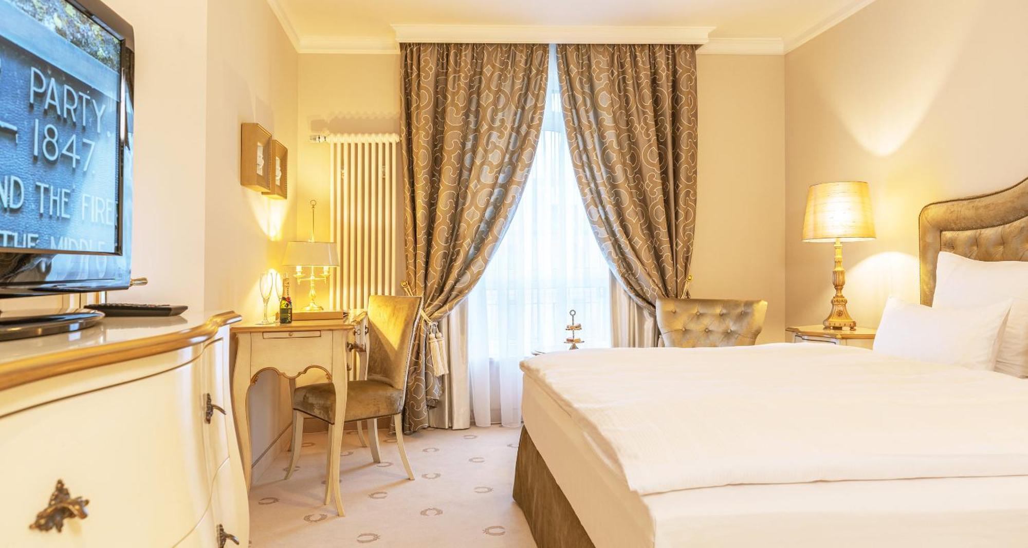 Victor'S Residenz-Hotel Schloss Berg Nennig Eksteriør bilde