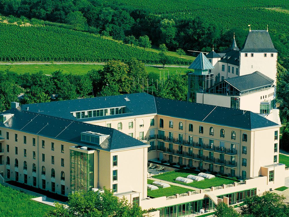 Victor'S Residenz-Hotel Schloss Berg Nennig Eksteriør bilde The German Wine Hotel
